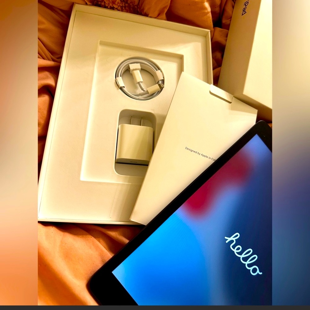 Apple iPad 9th Generation & Accessories!